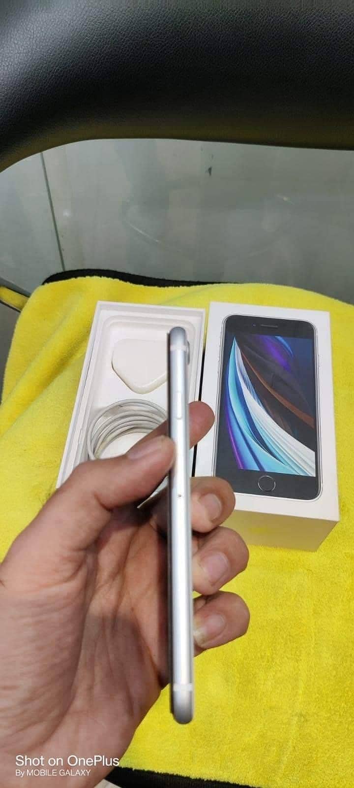 Apple iPhone 8 0