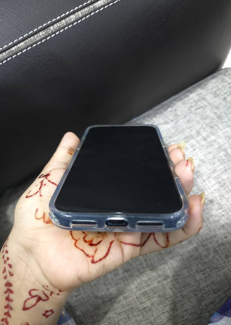 Apple iPhone 17 Pro Max 2