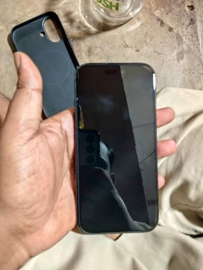 Apple iPhone 16