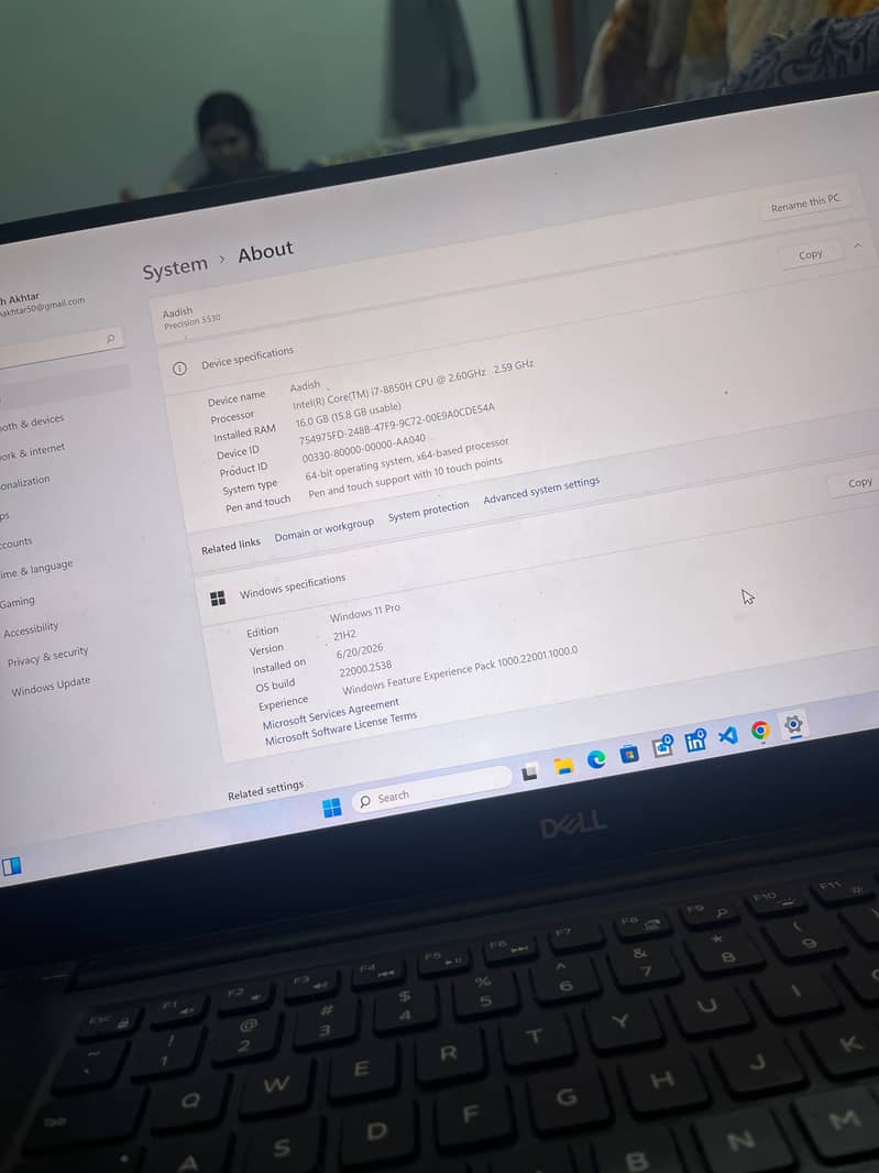 Dell Precision 5530 1
