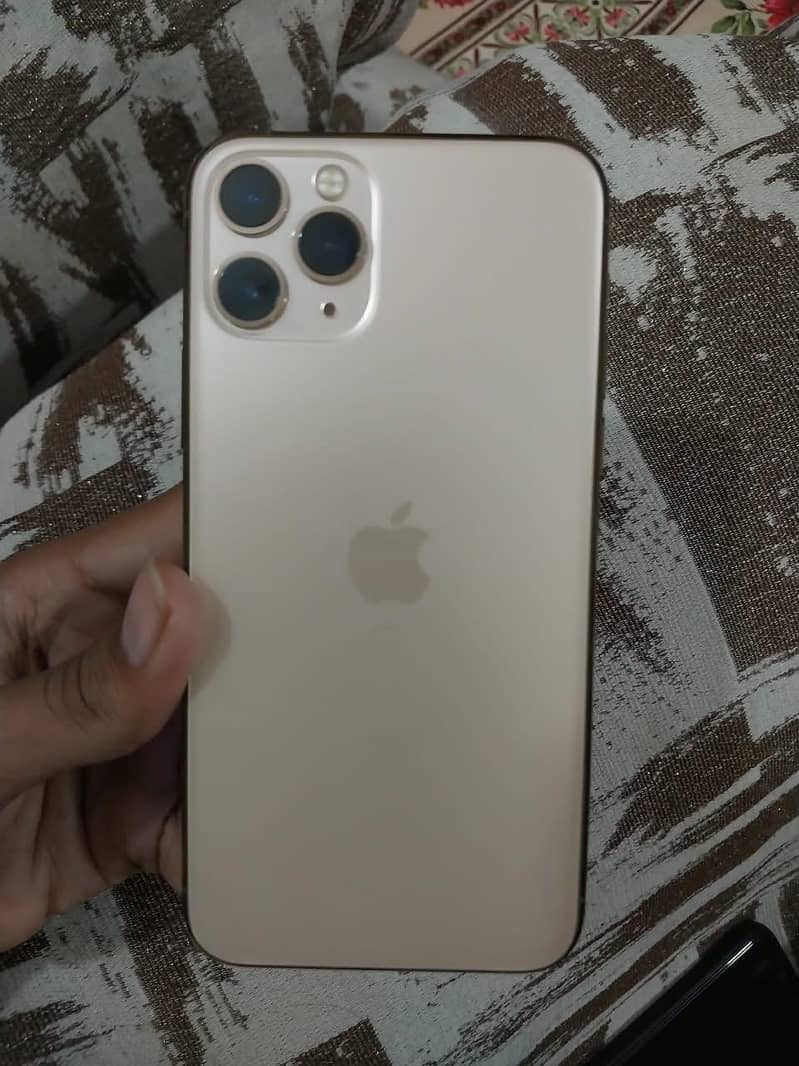 Apple iPhone 11 Pro 1