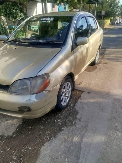 Toyota Platz 2001