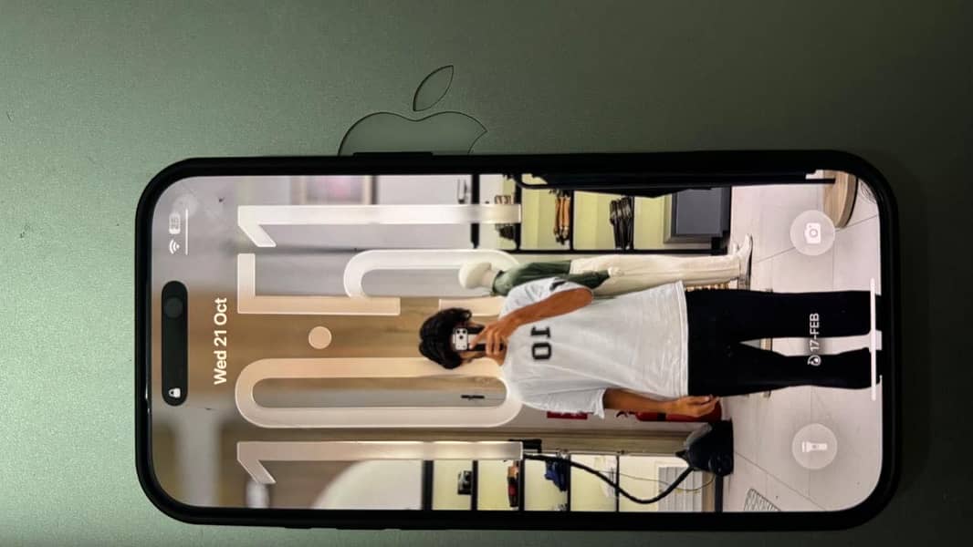 Apple iPhone 17 Pro Max 1