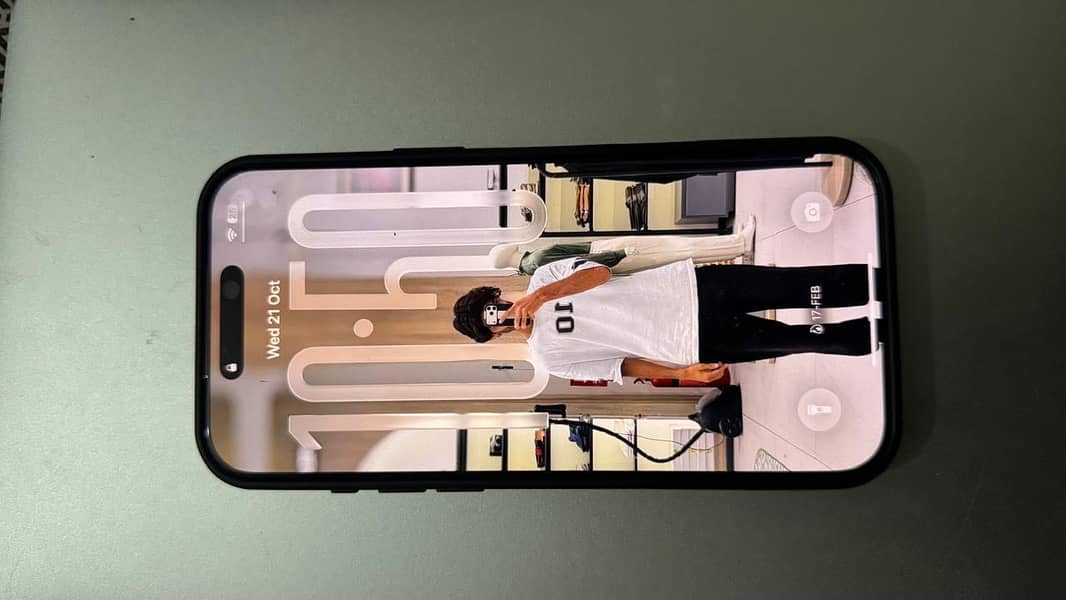 Apple iPhone 17 Pro Max 4