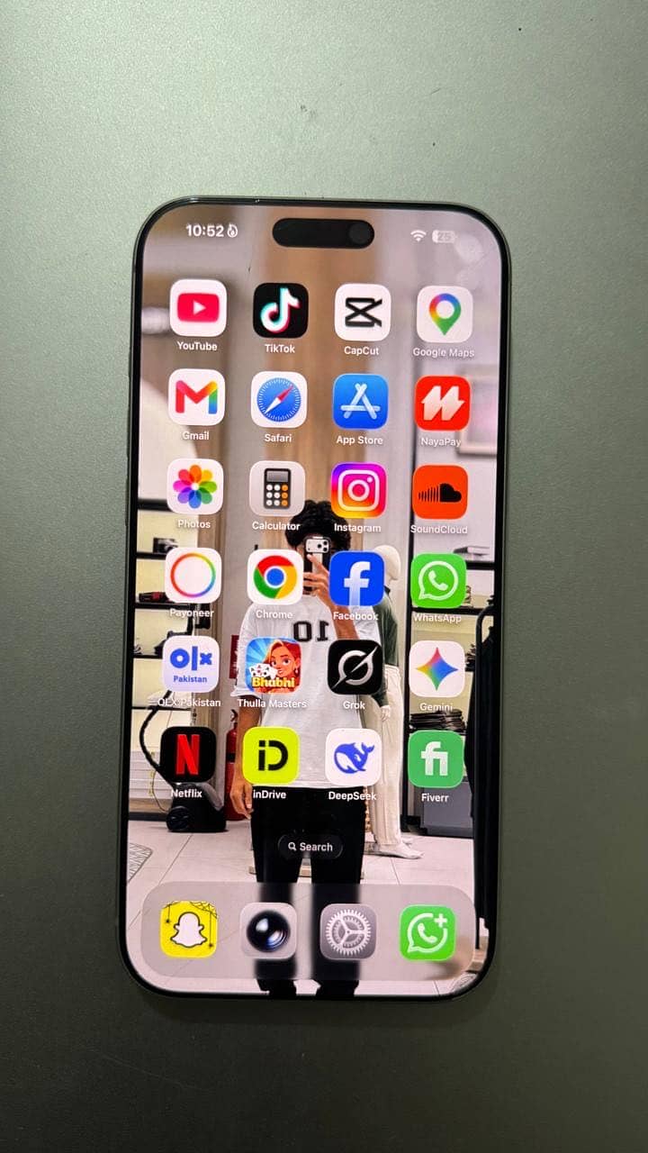 Apple iPhone 17 Pro Max 5