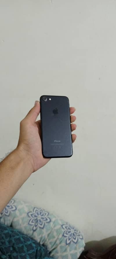 Apple iPhone 7