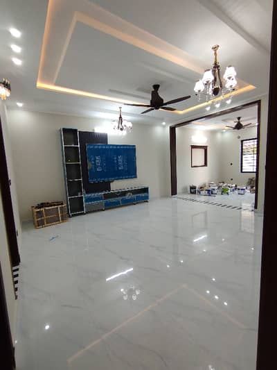 Brand New Luxury 7 Marla 3.5 Story House For Sale in I 11/2