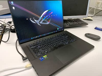 ASUS ROG Zephyrus M16, 1 TB NVME, 3060 6GB GRAPHICS CARD, 16 GB RAM