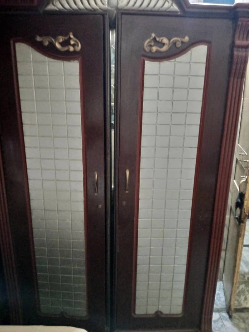 bed dressing and wardrobe 0