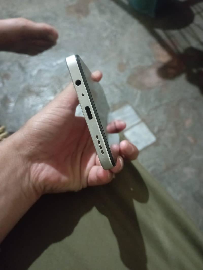 Realme C71 3