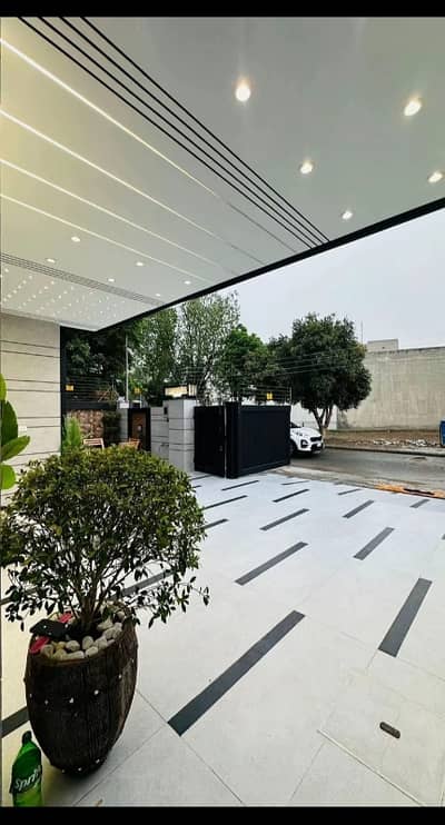 Ideal 10 Marla House Available In Bahria Town - tulip Block, Lahore