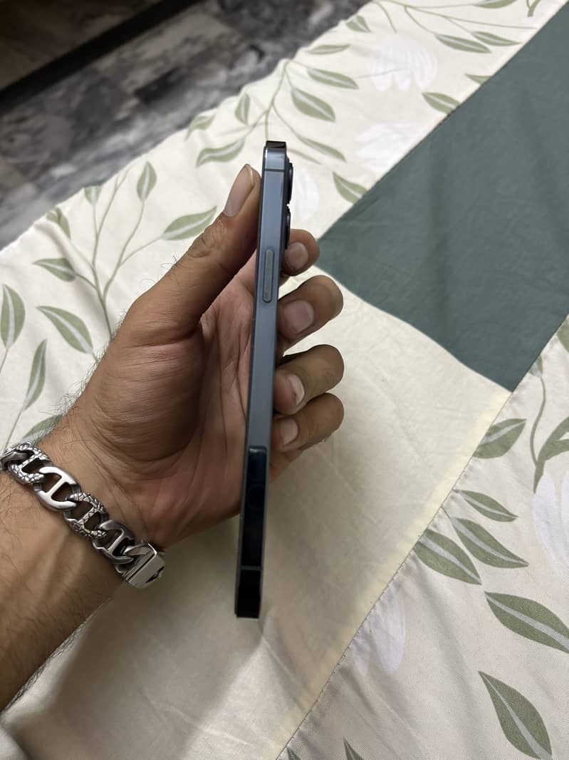 Apple iPhone 12 Pro Max 5