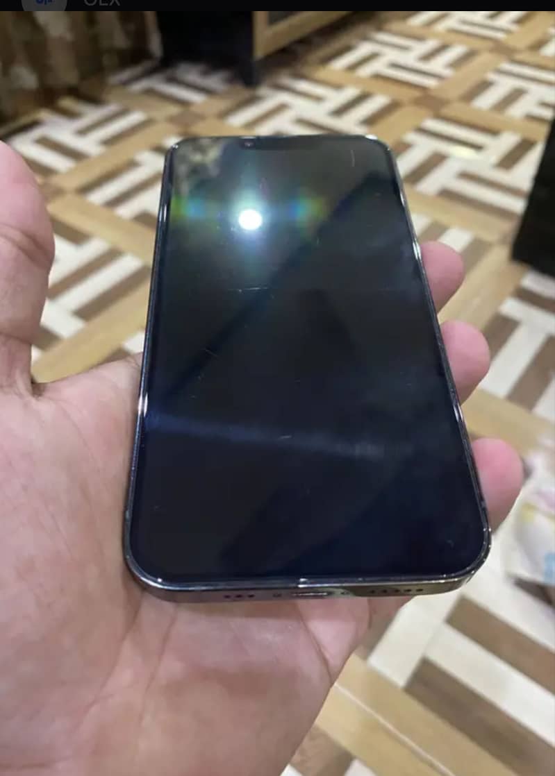 Apple iPhone 13 Pro 4