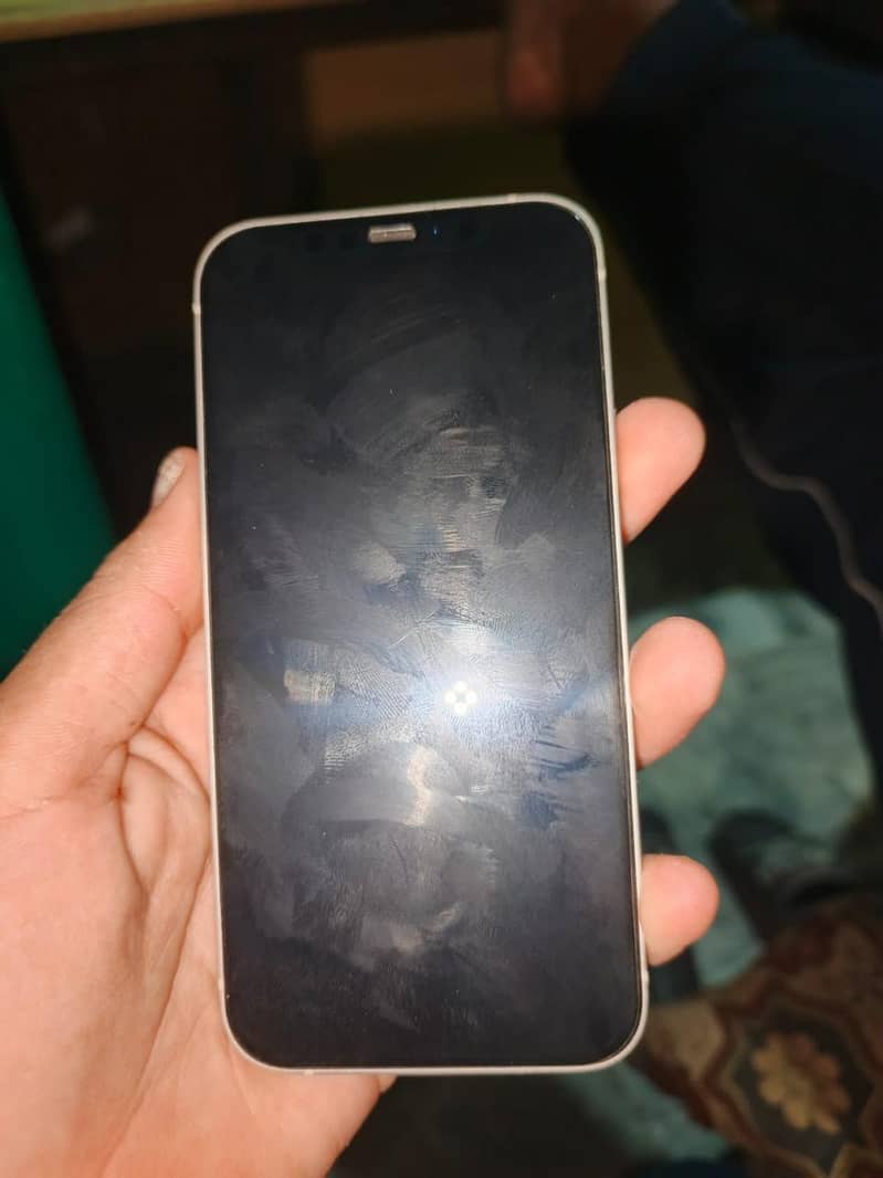 Iphone 12 3