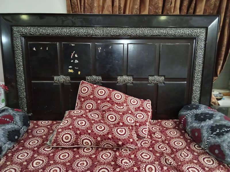 Bed + sofa + dressing table 5