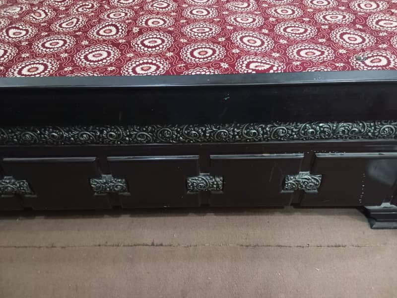 Bed + sofa + dressing table 6