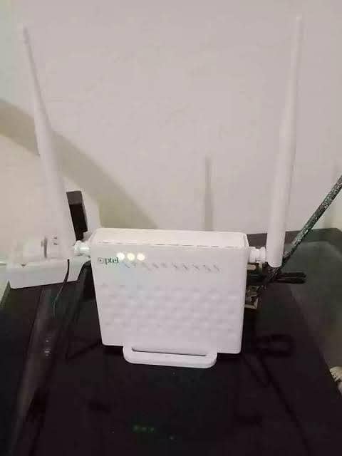 ZTE Ptcl modem Router 2