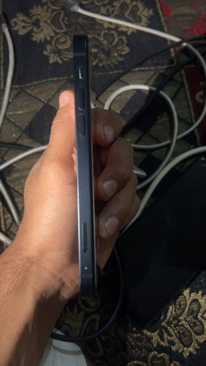 Apple iPhone 12 2