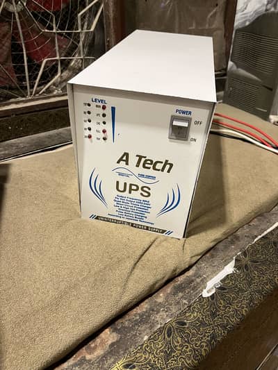 UPS 1000 watts