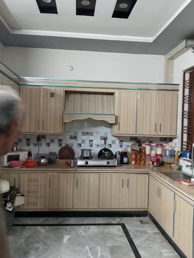 5marla ground floor house avaible for rent with boring