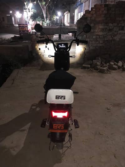 scootary full charges 60 kilometre only sale