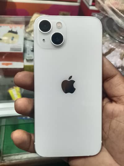 Apple iPhone 13