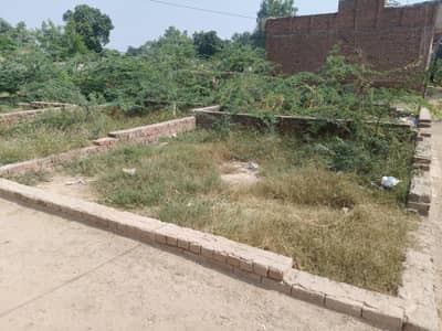 5 Marla Plot,  (بنیادیں بھری ہوئی)