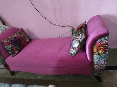 3 set sofa with table. . . . puffy 2 setr bedroom setti