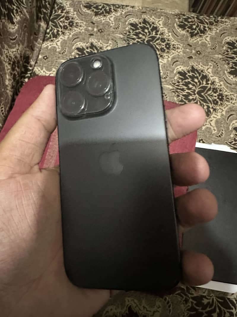 Apple iPhone 16 Pro 5