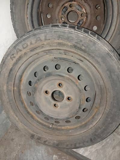 165 65 14 tyres Japanise for sale only 2 pieces