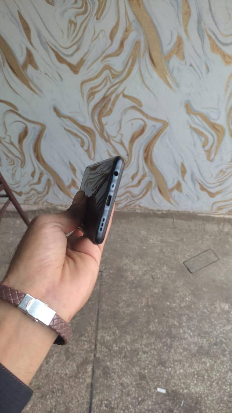 OPPO A54 4