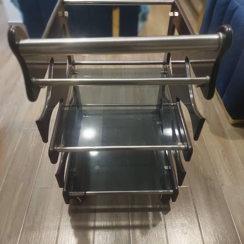 tea trolly 0