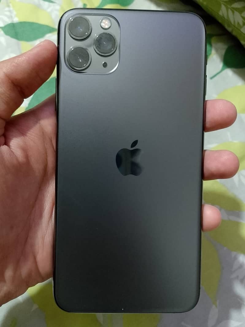 Apple iPhone 11 Pro Max 1