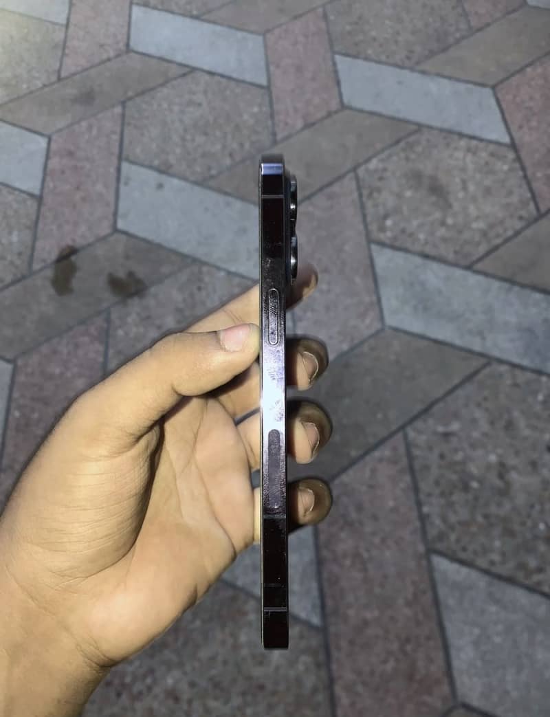 Apple iPhone 14 Pro Max 4