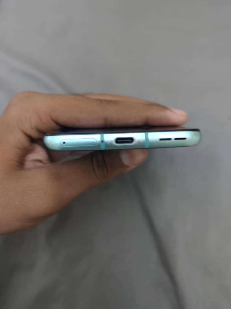 One Plus 8T 5
