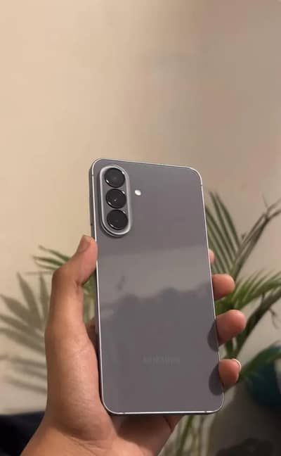 Samsung Mobile A57 8/256 GB 10by10 New Condition