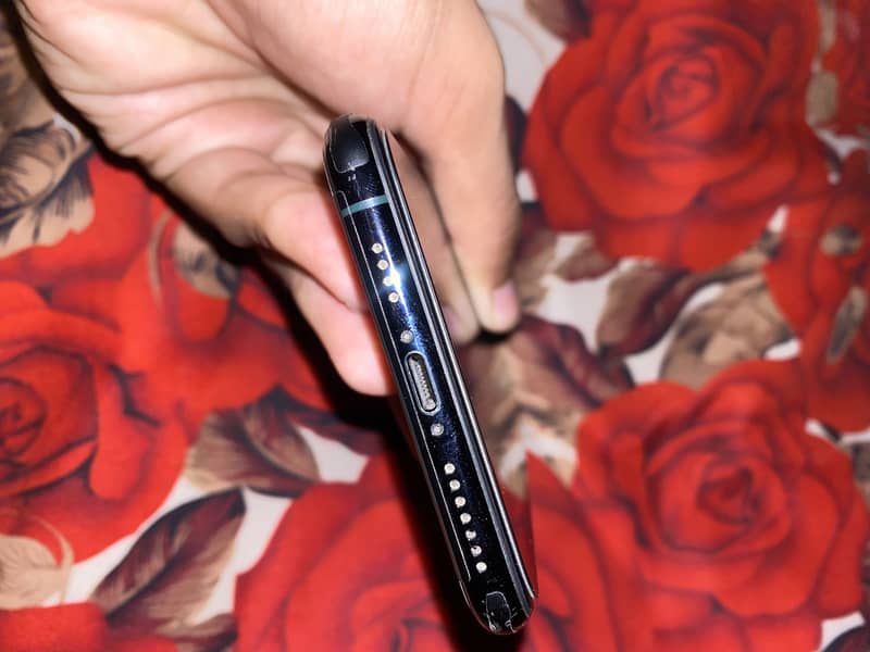 Apple iPhone 11 Pro Max 3