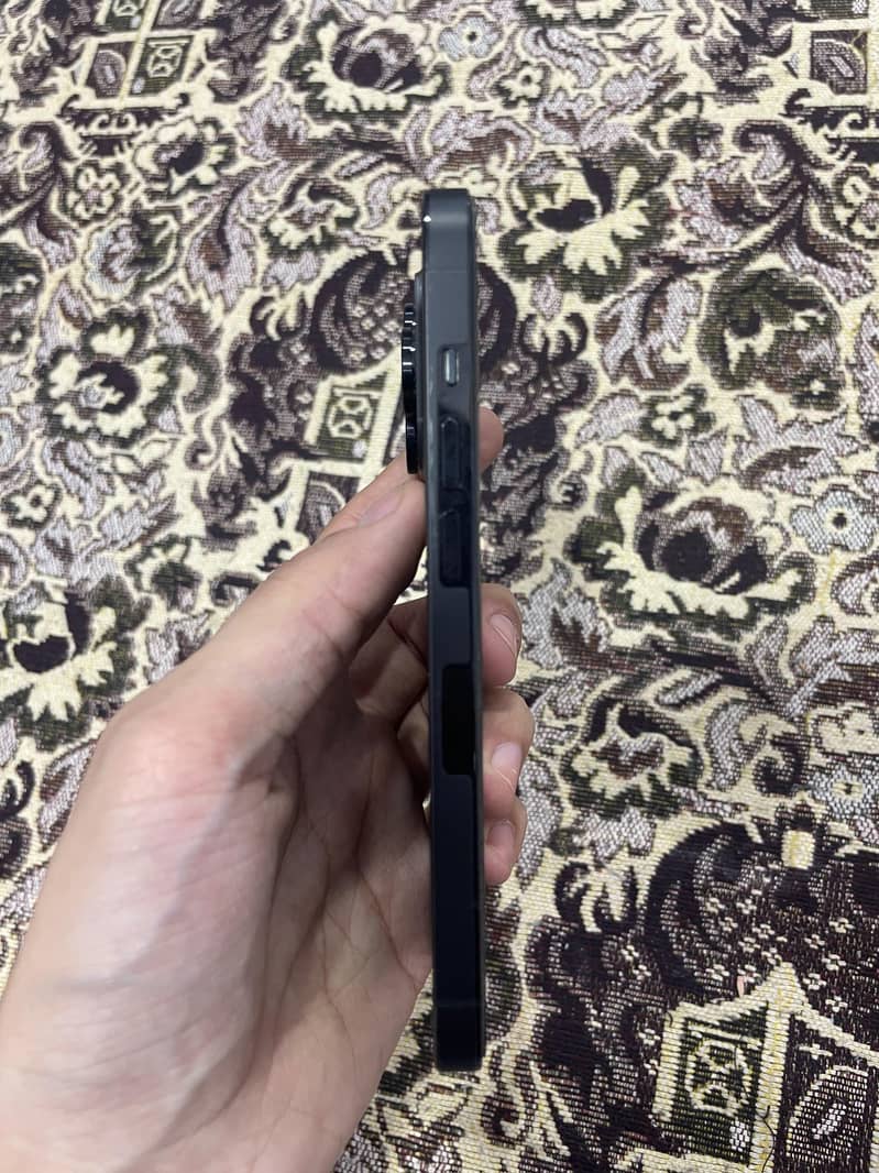 Apple iPhone 14 Pro 3