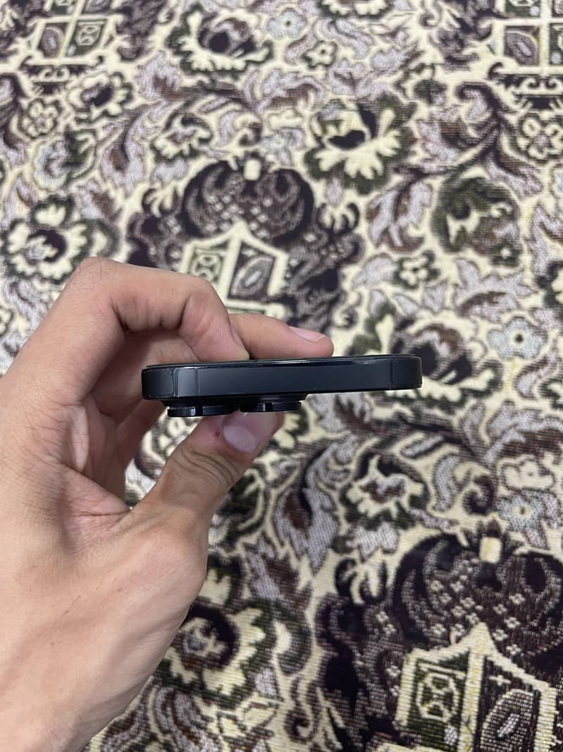 Apple iPhone 14 Pro 4