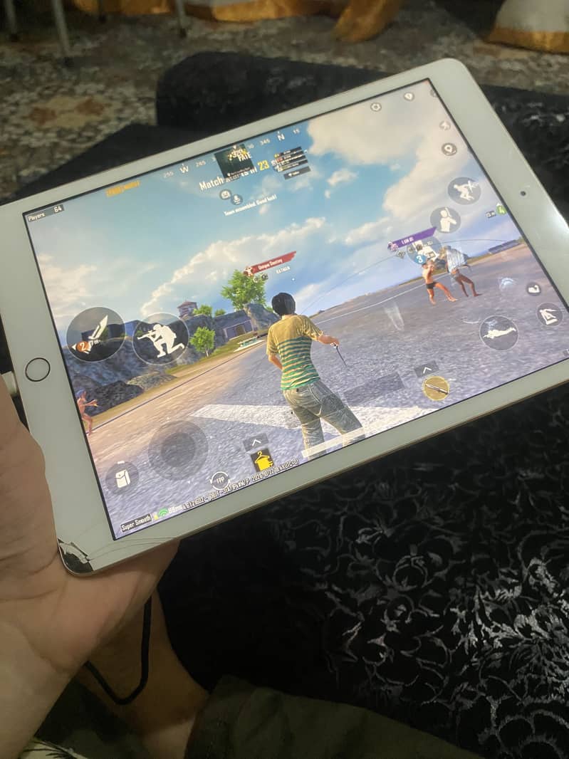 iPad 8th gen 32 GB 2