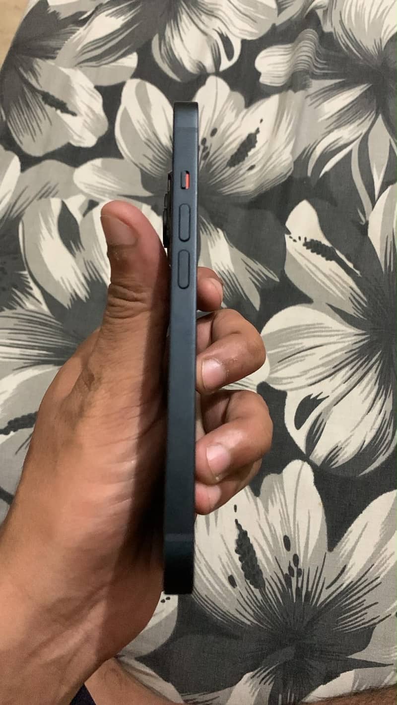Apple iPhone 14 1