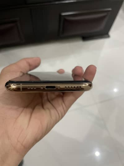Apple iPhone 11 Pro water pack pta approved