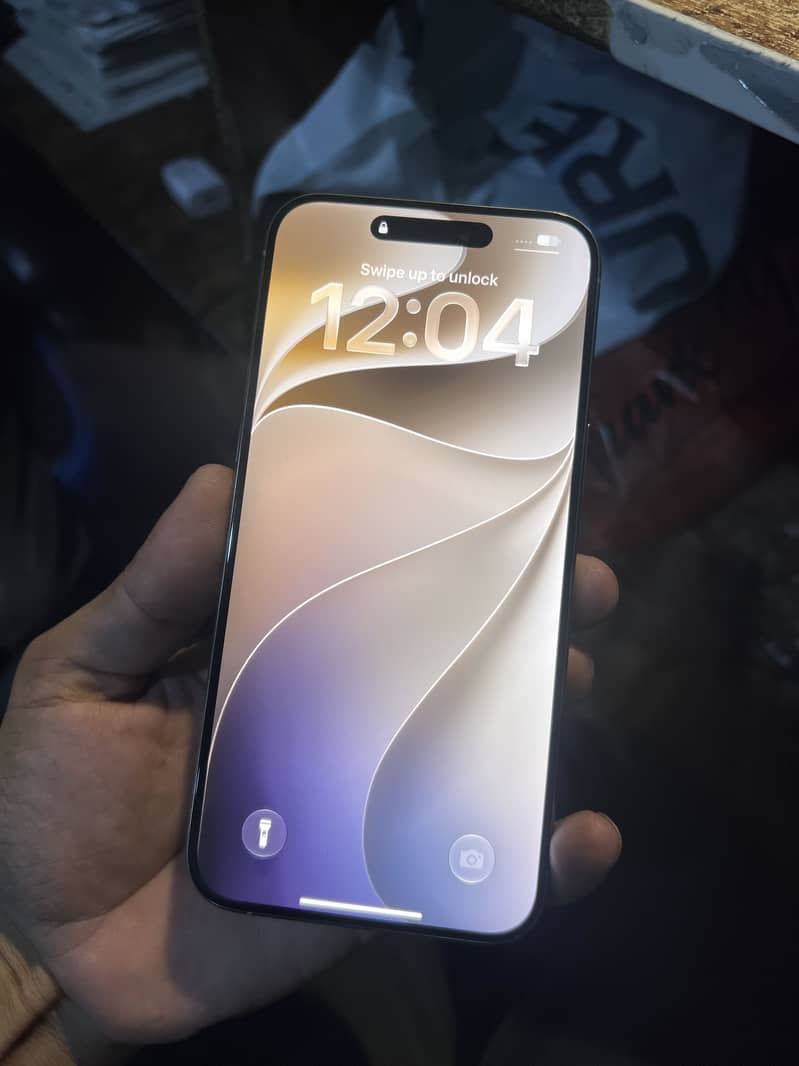 Apple iPhone 15 Pro Max 2