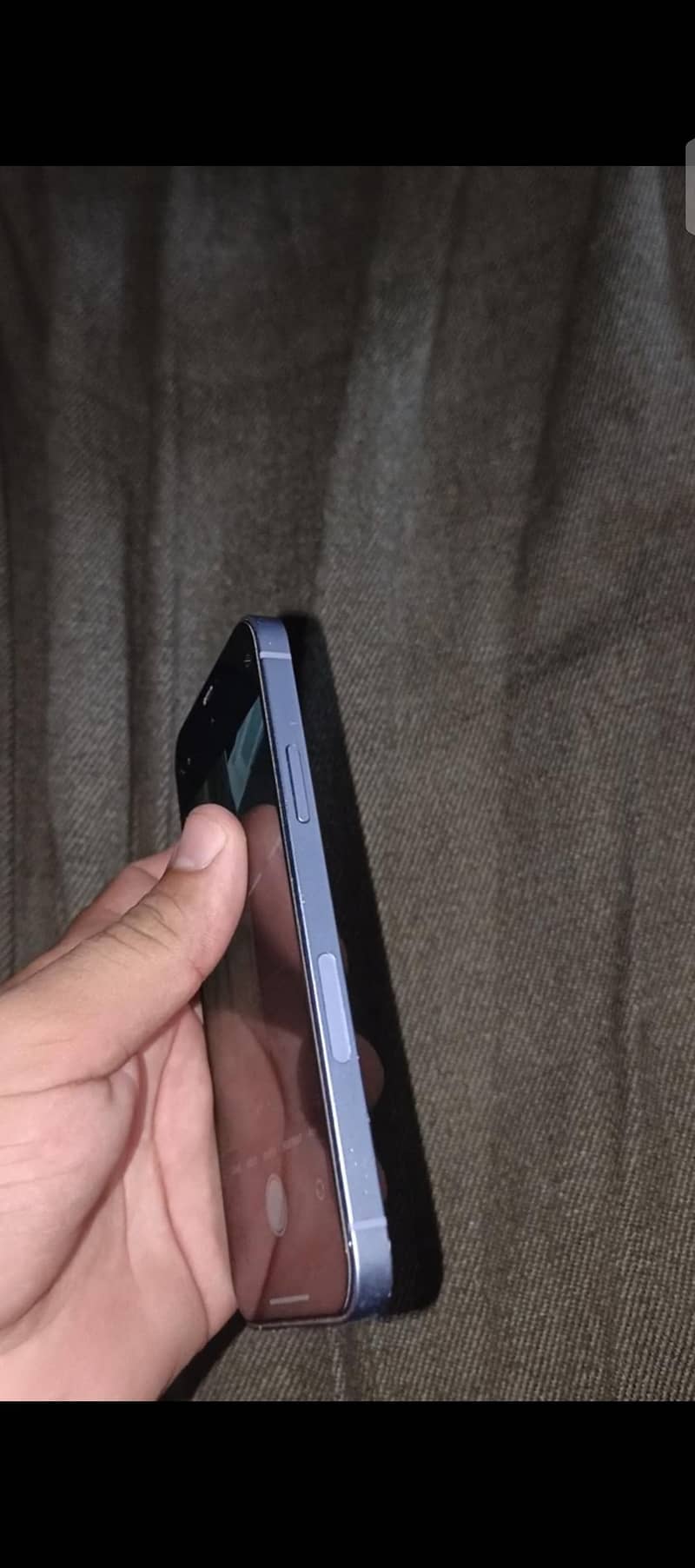 Apple iPhone 12 3