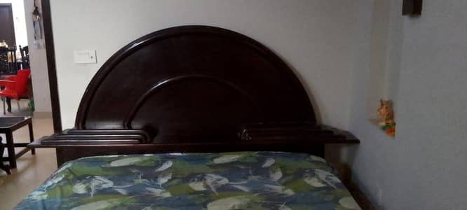 Asal sheesham lakri bed set with spring matress