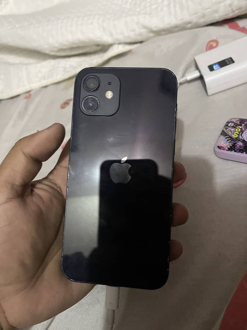 Apple iPhone 12 1