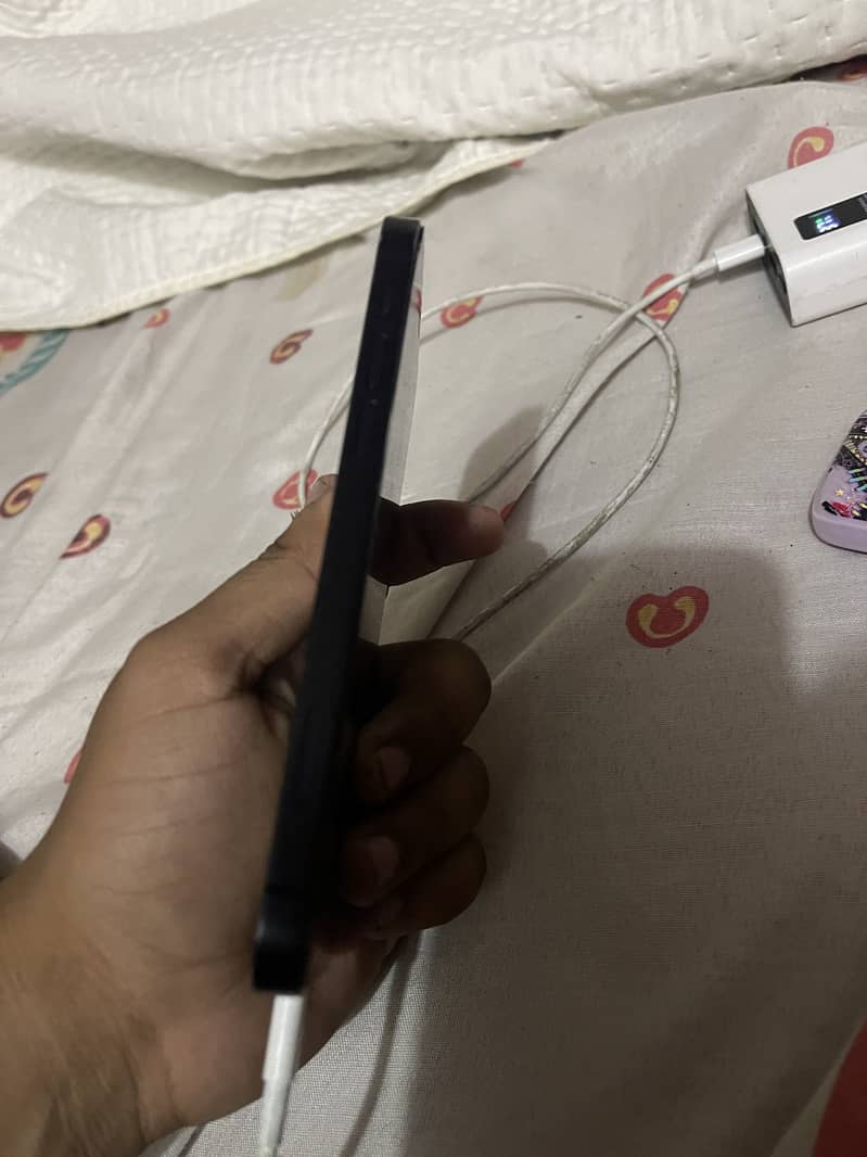 Apple iPhone 12 2