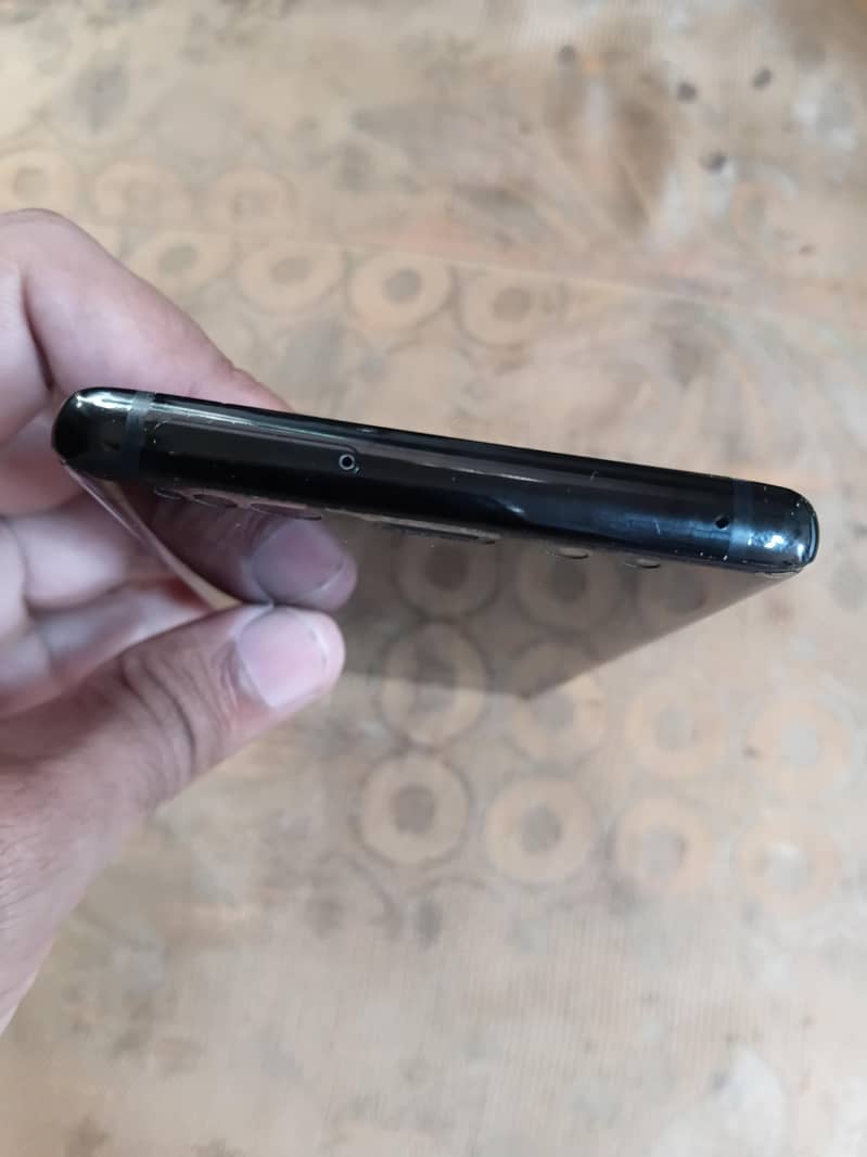 Samsung Mobile Note 8 5