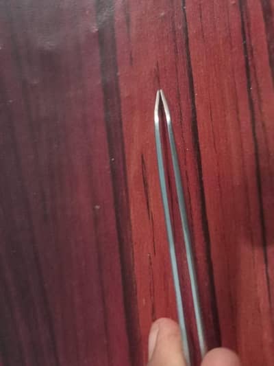 Tweezers
