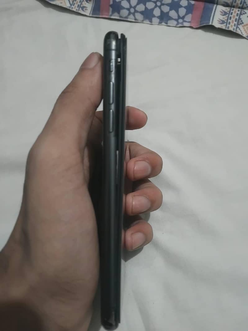 Apple iPhone X 3